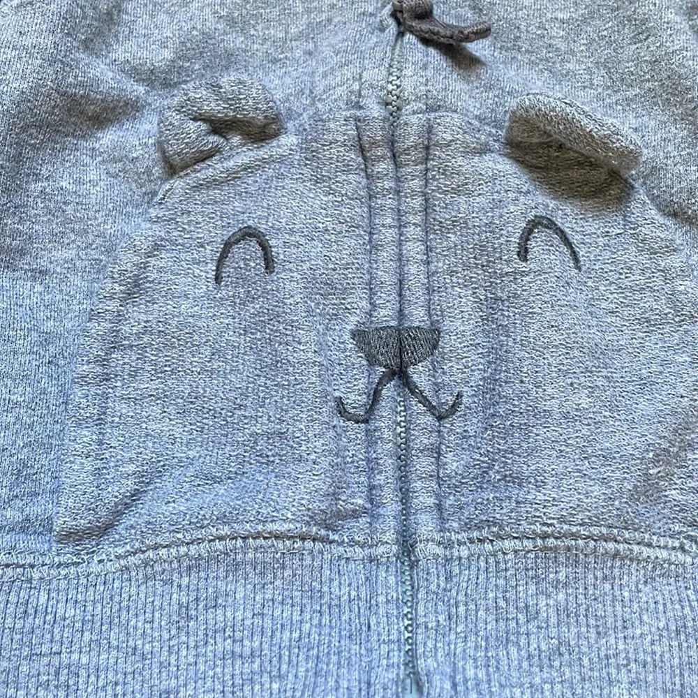 12M grey Carter’s sweatsuit/jogger